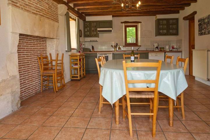 Gîte pour 6 personnes, avec jardin et terrasse à Châtillon-sur-Indre - 3