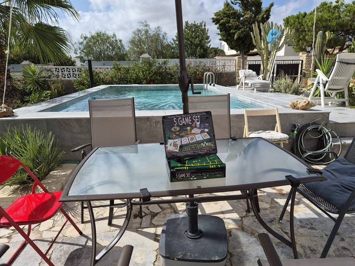 Fantastische villa met privézwembad en barbecue nabij Alicante en het strand in Busot, Costa Blanca