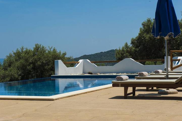 Villa mit privatem Pool und Blick auf die Ägäis in Kalyvia, Sporaden