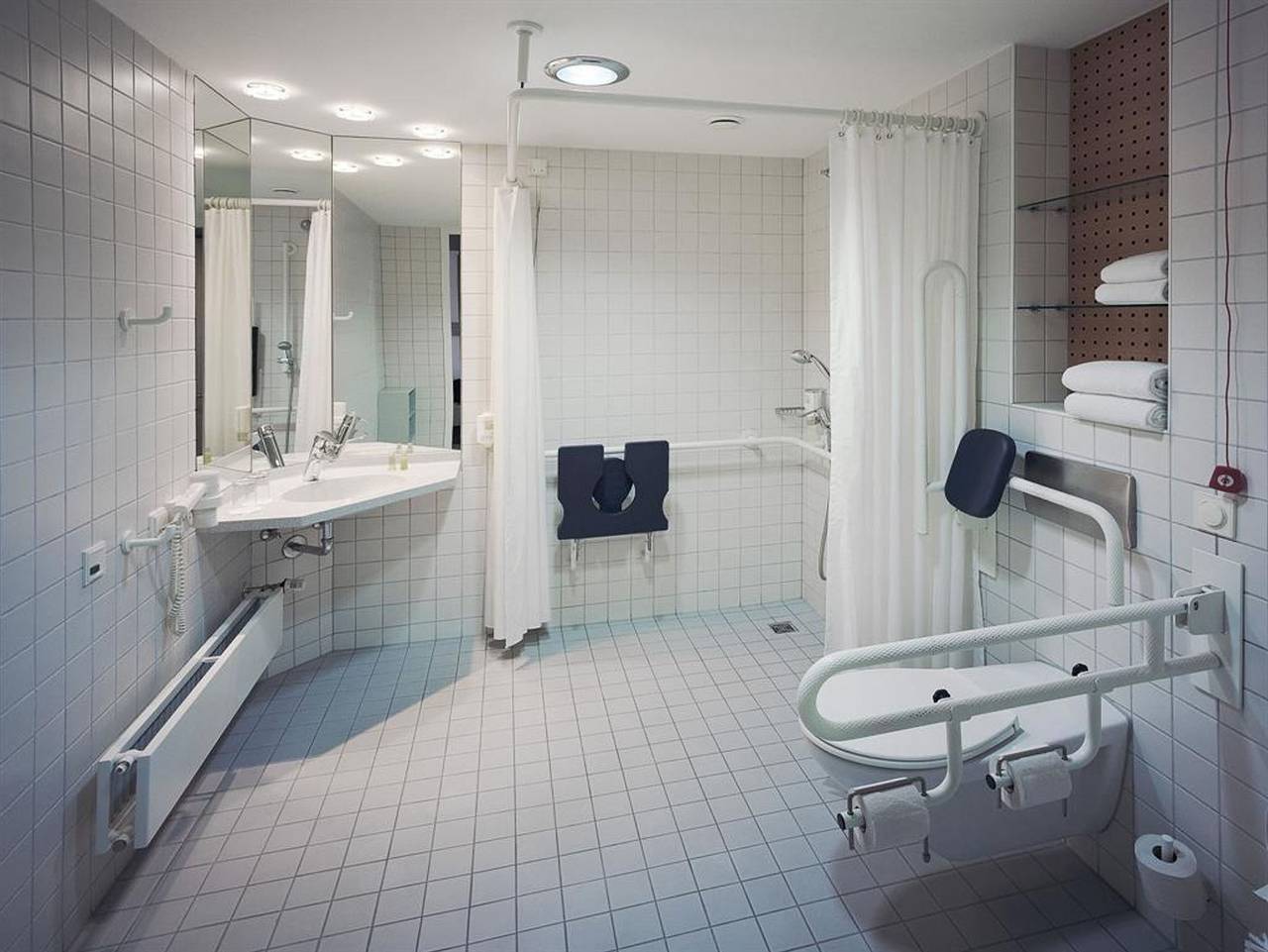 Akademiehotel - Einzelzimmer, Dusche oder Bad, Wc in Klotzsche, Dresden