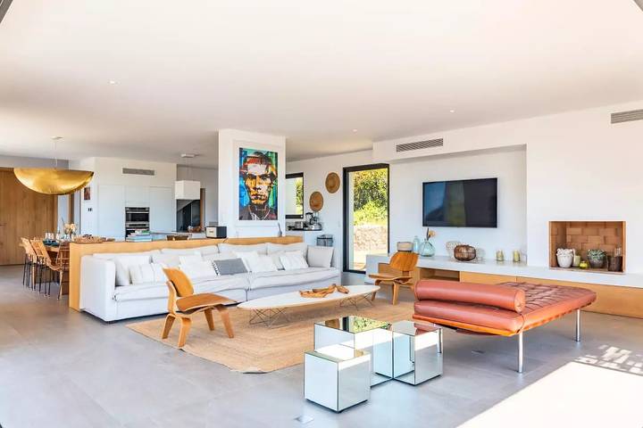 Villa pour 14 personnes, avec jardin et terrasse ainsi que piscine et vue en Corse - 2