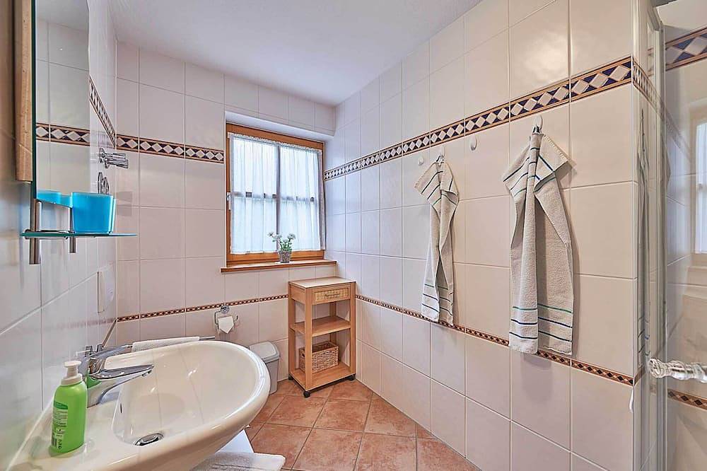 Ganze Wohnung, Romantik & Ruhe pur – Auszeit am Waldrand mit Bergblick und Kachelofen in Wegscheid, Passauer Land
