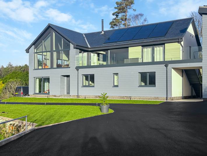 Cottage for 10 people, with Garden in Kippford