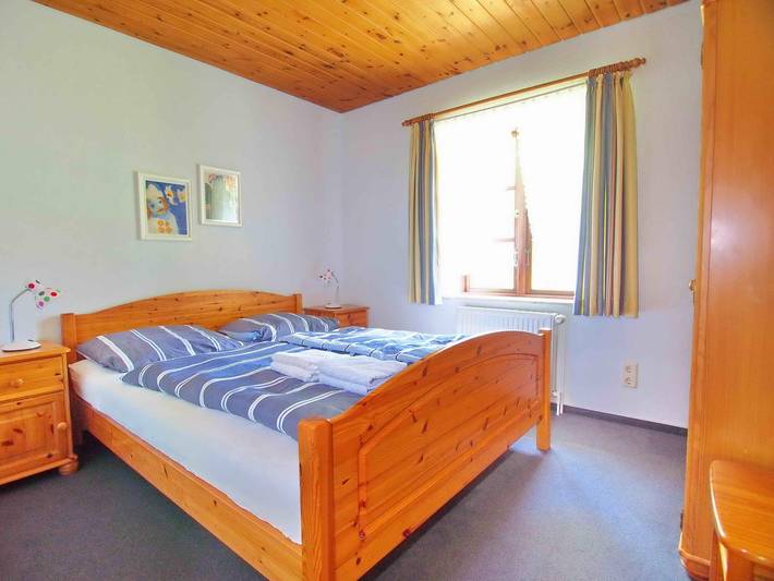 Ferienwohnung für 5 Personen, mit Terrasse und Garten in Alkersum - 2