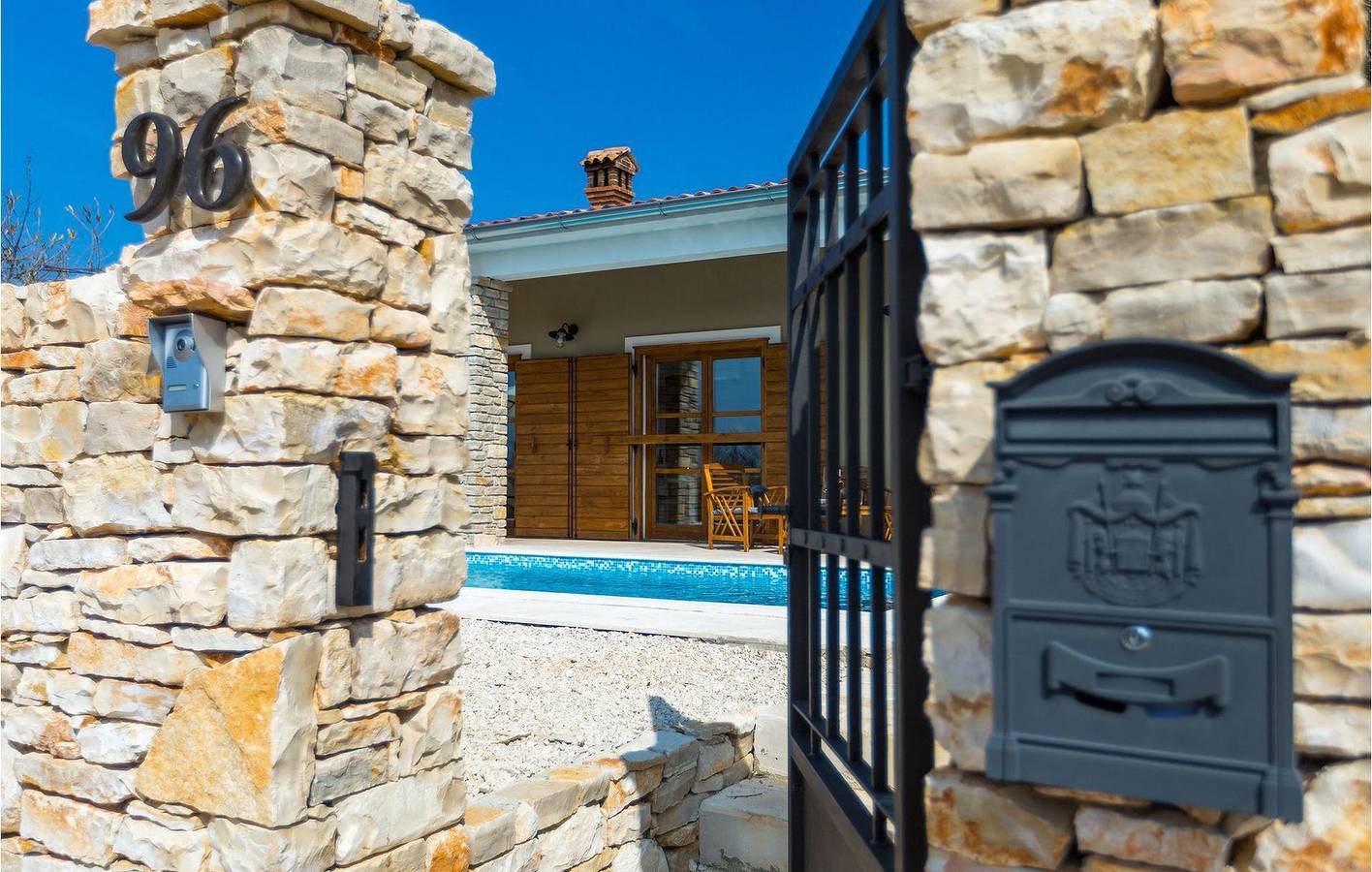 Casa vacanza a Sanvincenti a partire da 130€ a notte