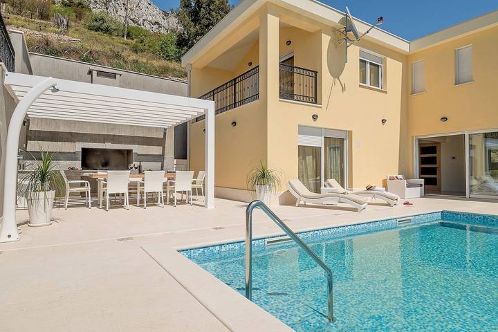Villa for 12 personer med pool in Mimice, Omiš-Riviera