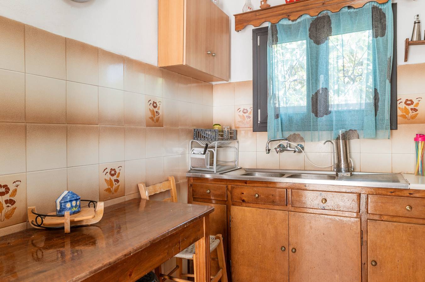 Ferienhaus 'Andros Traditional House' mit Bergblick, privater Terrasse und eigenem Garten in Pera Chorio, Andros