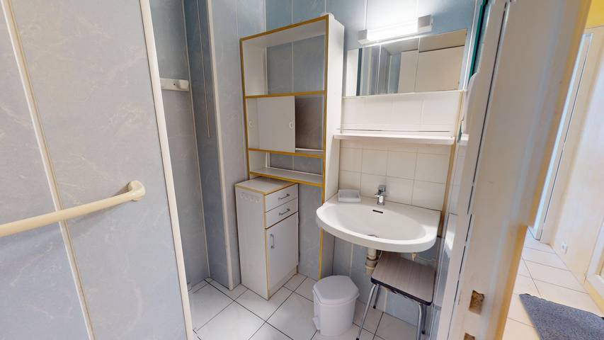 Gîte pour 4 personnes, avec terrasse dans Plage des Becs - 4
