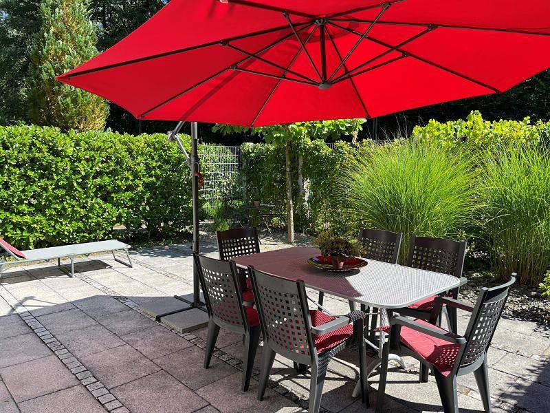 Ferienhaus am Bodensee - 5 1/2 Zimmer Ferienhaus am See, Terrasse, 165 qm in Gaienhofen, Untersee