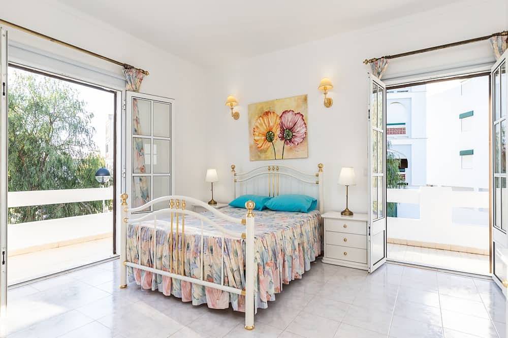 Branle Villa, Wifi, cerca de la playa in Praia da Lota, Manta Rota