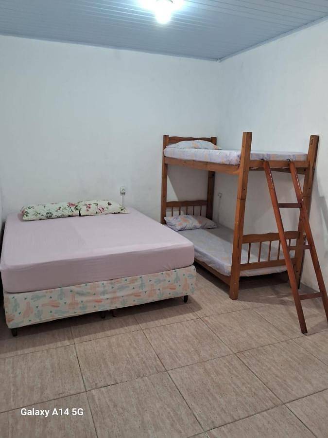Casas e apartamentos de temporada para 5 pessoas, com vista na Praia do Forte (Cabo Frio)