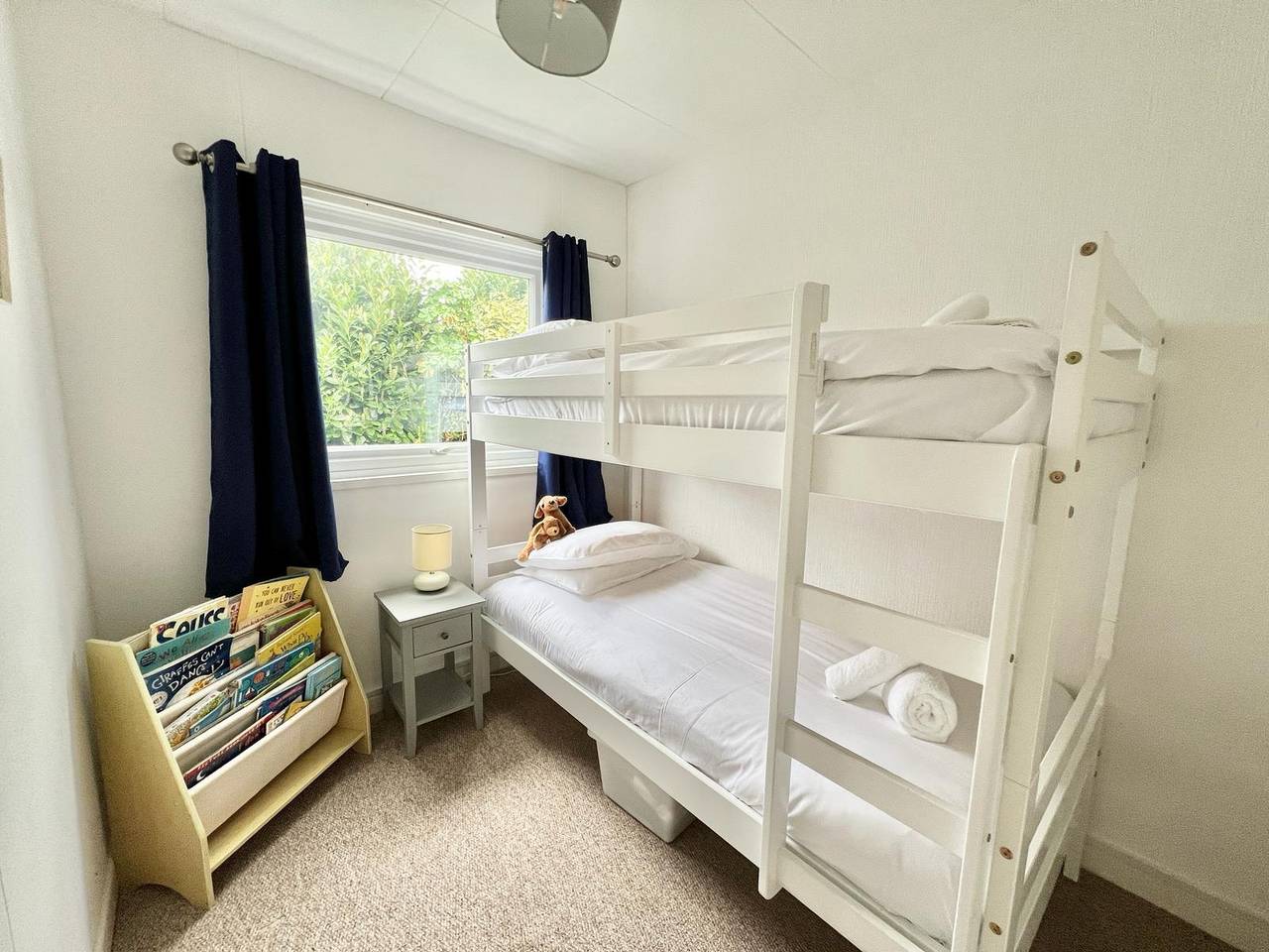 Seaside Chalet near Bracelet Bay - Pass The Keys in Swansea region