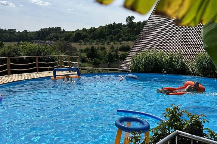 Bauernhof für 6 Personen, mit Balkon und Sauna sowie Pool und Garten in Hohenlohe
