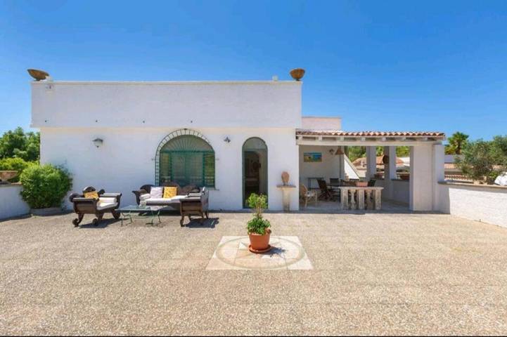 Villa per 7 persone, con Balcone e Terrazza nonché Giardino e Panorama a Presicce