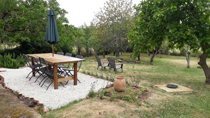 Gîte pour 4 personnes, avec jardin et vue à Châteauponsac