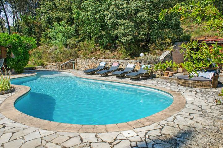 Gîte pour 8 personnes, avec piscine à Entrecasteaux - 3