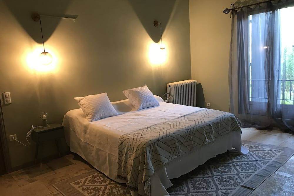 La Villa Geoise in Manduel, Nimes region