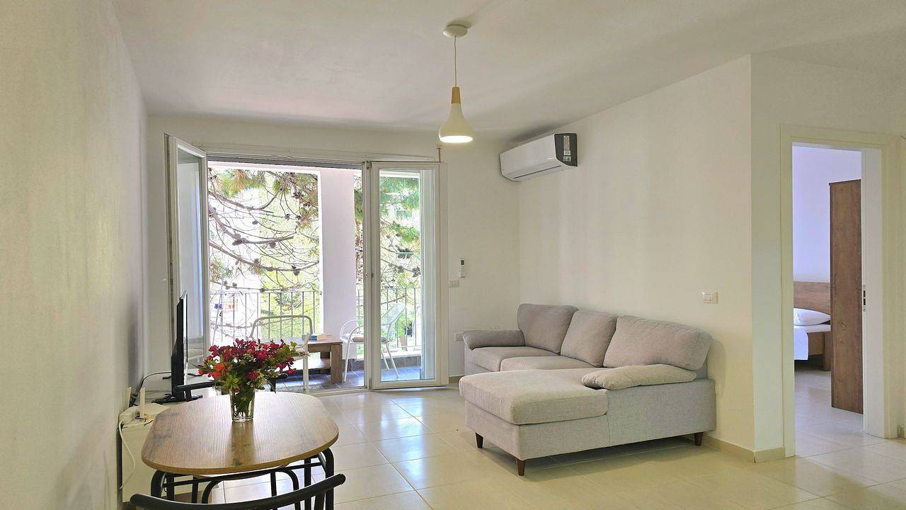 Bungalow per 3 Persone in Durazzo, Albania