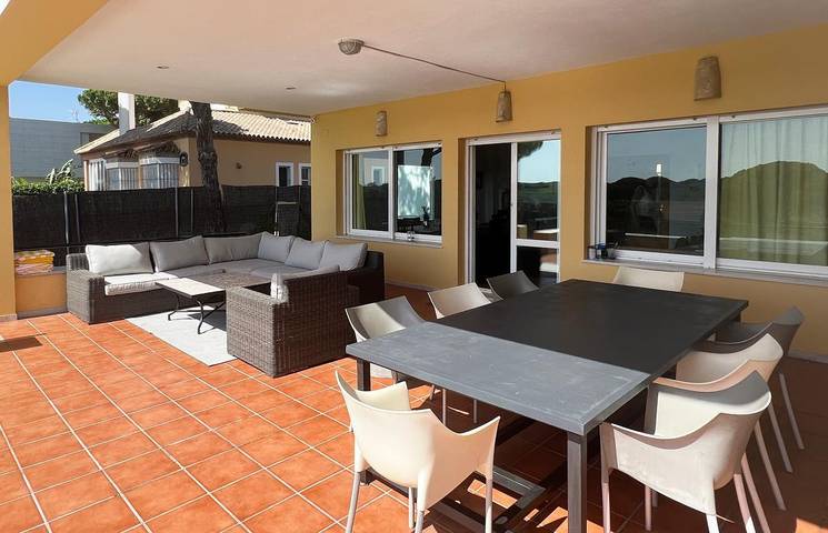 Location de vacances pour 8 personnes, avec terrasse et piscine, adapté aux familles à Roche - 4
