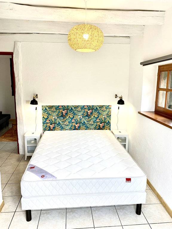 Gîte pour 2 personnes, avec terrasse et jardin, animaux acceptés dans le Cantal - 4