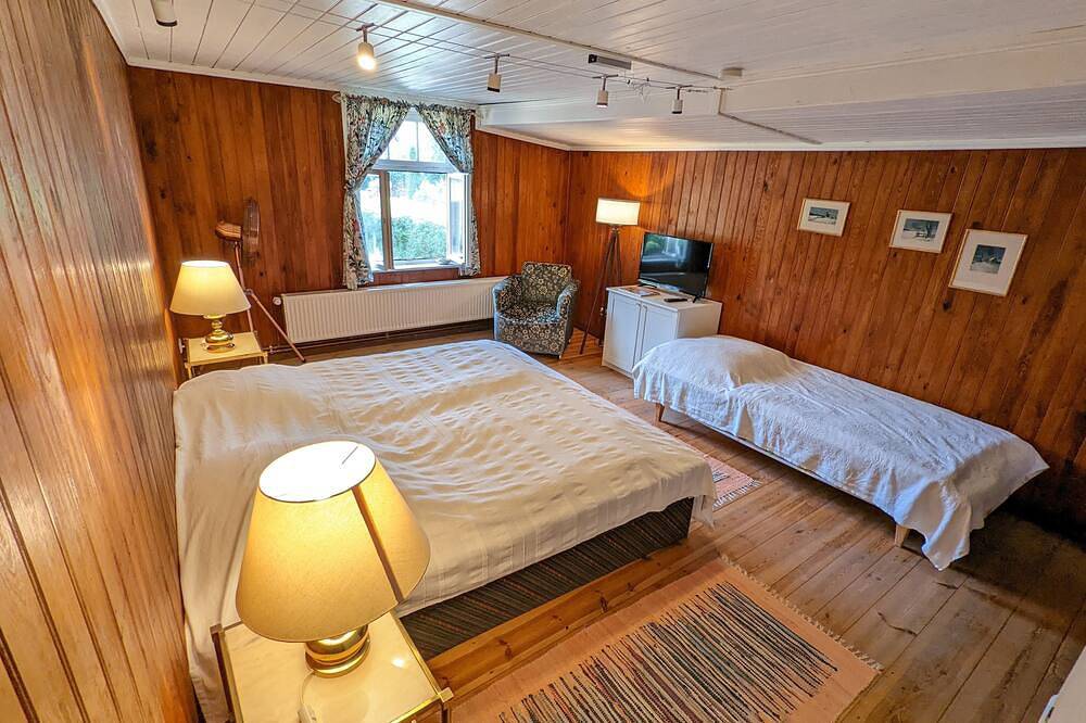 Romantic country idyll - former inn with large garden, fireplace, near the forest and lake in Lenzen (Elbe), Prignitz