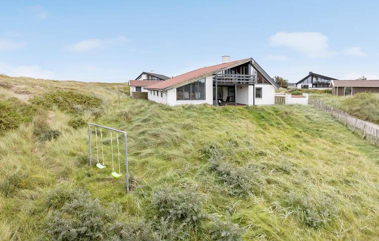 Ferienhaus für 10 Personen, mit Terrasse und Whirlpool sowie Pool und Sauna in Vorupør - 3