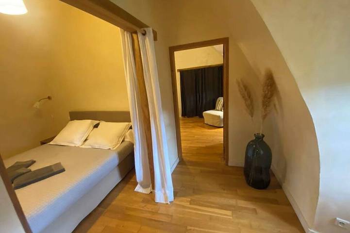 Gîte pour 7 personnes, avec jardin et sauna ainsi que piscine et jacuzzi à Saint-Beauzély - 3