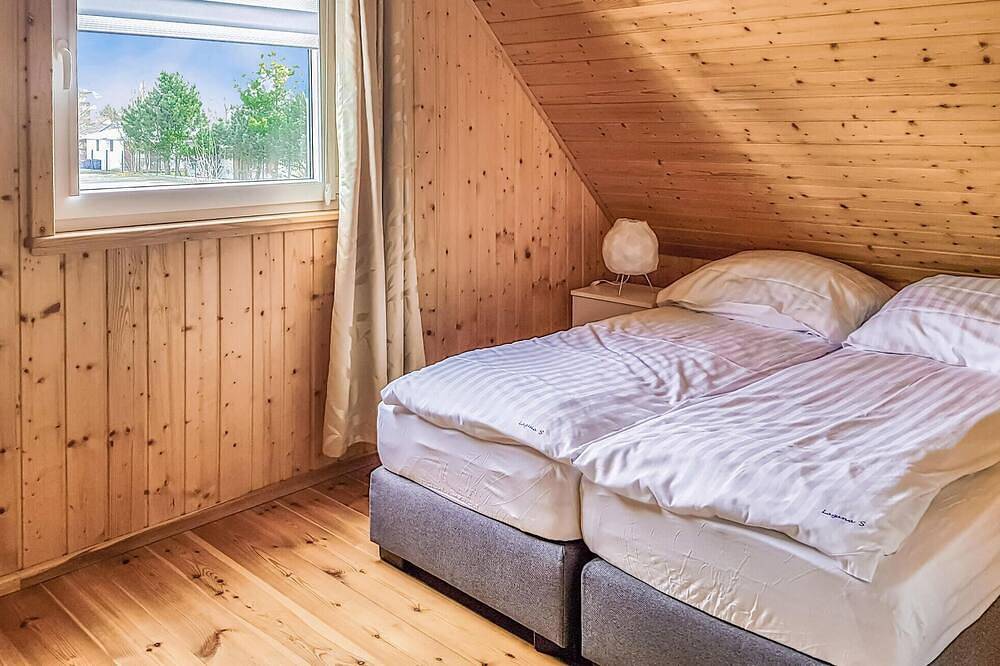 Nice home in Sianozety with Wifi in Ustronie Morskie, Baltic Sea Pomerania