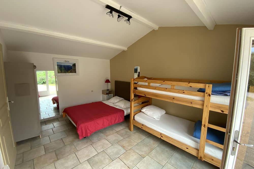 Gîte Le Plan Lara, calme à 5min à pied du centre de Bourdeaux in Bourdeaux, Région de Die