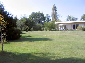 Chambre d’hôte pour 3 personnes, avec jardin à Latresne