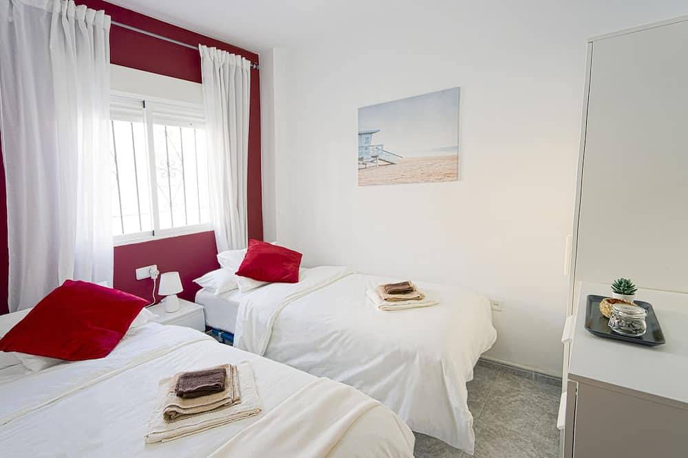 Entire apartment, Casa Meandro: 9min➟⛱️⋆Terrace⋆Garage Parking⋆Ac⋆Wifi⋆Washing Machine in La Herradura, Almuñecar
