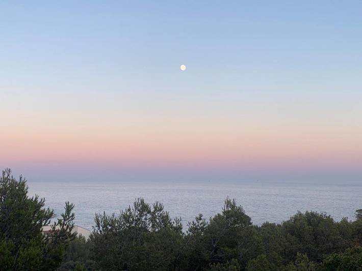 Gîte pour 4 personnes, avec jardin et vue dans Chateau Charles Roux Sausset Les Pins - 2
