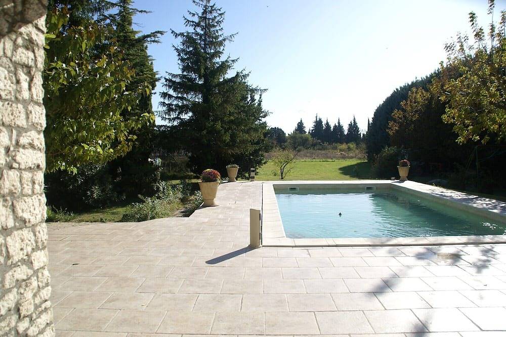 Holiday Home in Le Thor with Private Pool in Le Thor, Vaucluse