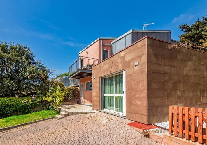 Villa voor 11 personen, with Balkon and Terras as well as Tuin and Uitzicht in Livorno