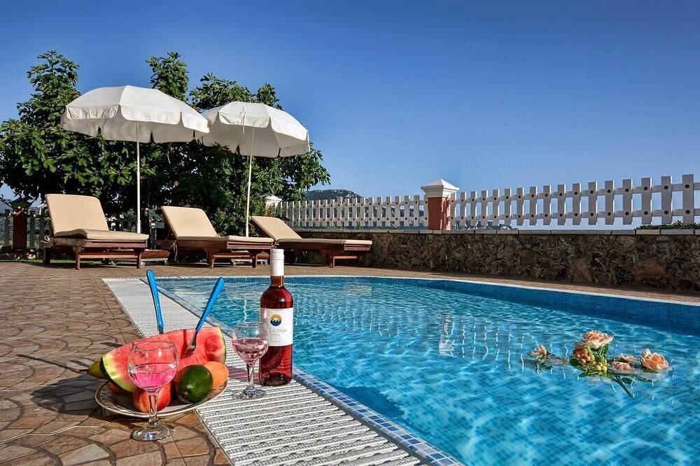 Tranquil Corfu Villa | 3 Bedrooms | Villa Chrinos | Gated Pool | Agios Georgios Pagon in Agios Georgios, Korfu