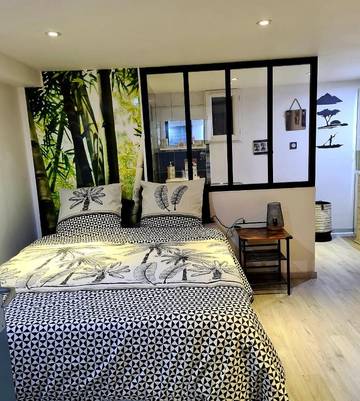 Cottage pour 2 personnes, avec jardin à Ris-Orangis
