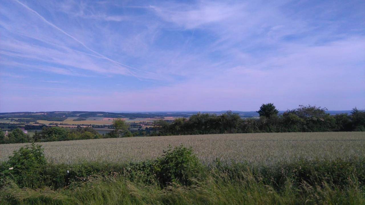 Studio with Garden View in Treigny-Perreuse-Sainte-Colombe, Région d'Auxerre
