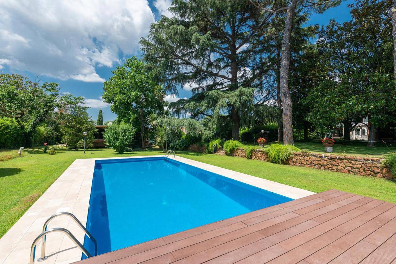 Villa in Roma, Provincia di Roma