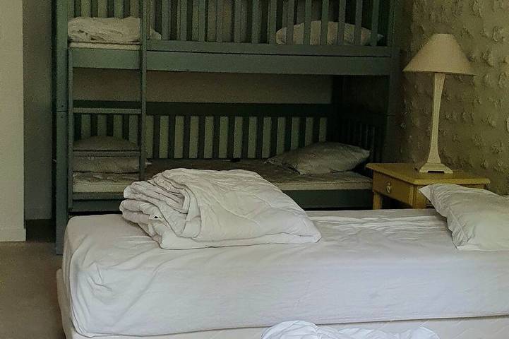 Location de vacances pour 10 personnes à Saint-Paul-Lizonne - 2