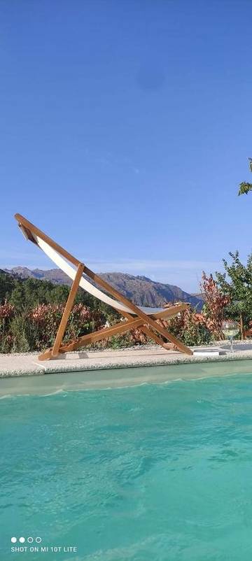 Location de vacances pour 2 personnes, avec piscine et jardin à Cabril