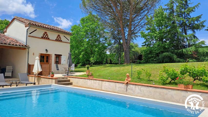 Gîte pour 2 personnes, avec piscine et jardin dans le Tarn - 2