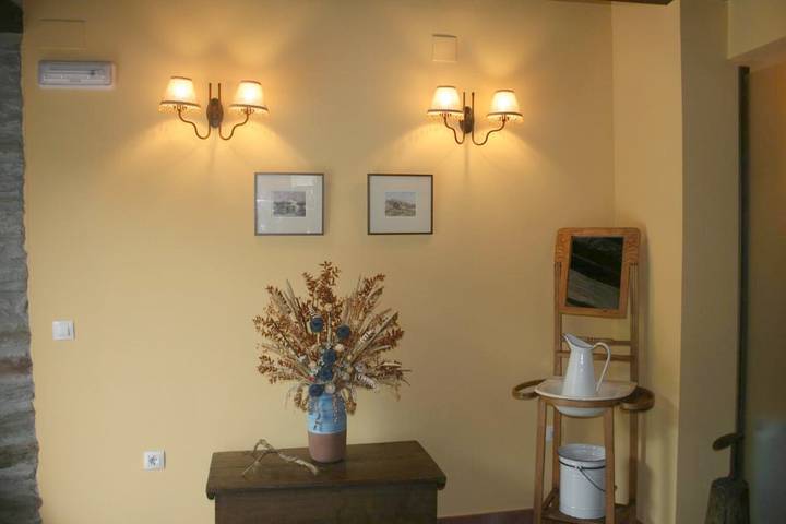 Apartamento de vacaciones para 5 personas, con balcón y jardín en Eo-Navia - 2