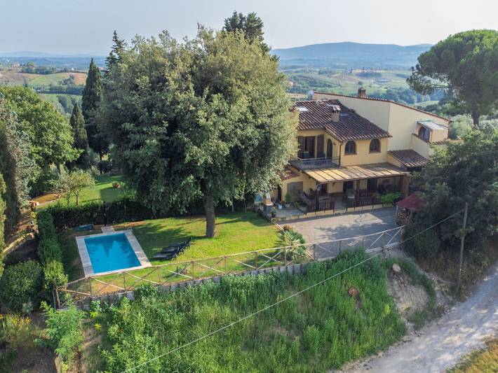 Agriturismo per 6 persone, con Terrazza e Giardino a Certaldo