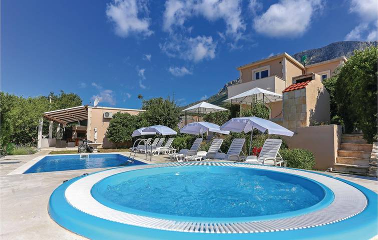 Ferienhaus für 10 Personen, mit Pool und Terrasse in Kaštela - 2