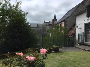 Chambre d’hôte pour 2 personnes, avec jardin dans Parc naturel régional des Volcans d'Auvergne
