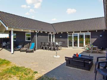 Ferieudlejning til 20 Personer i Løkken, Vesterhavet, Billede 1