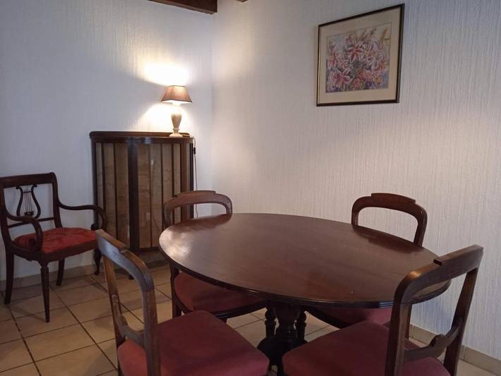 Location de vacances pour 4 personnes, avec piscine et jardin ainsi que terrasse et vue à Sillé-le-Guillaume - 4