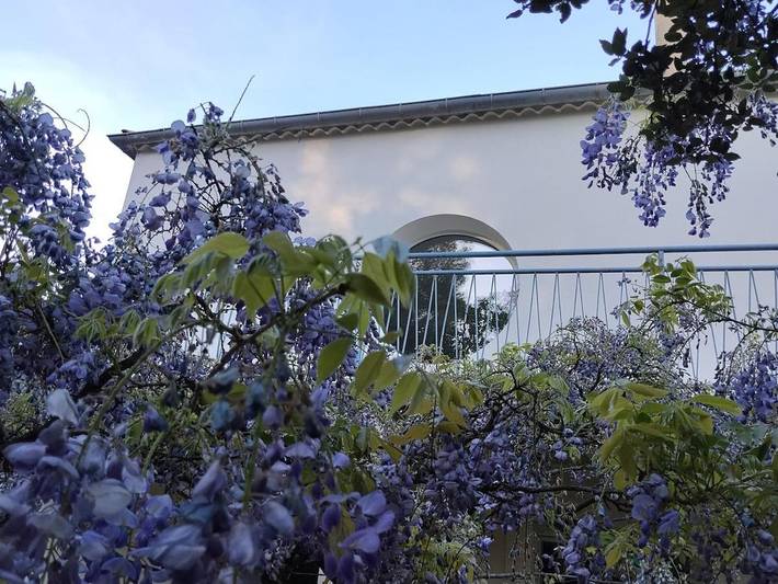 Appartement de vacances pour 4 personnes, avec Balcon et Terrasse ainsi que Jardin et Piscine