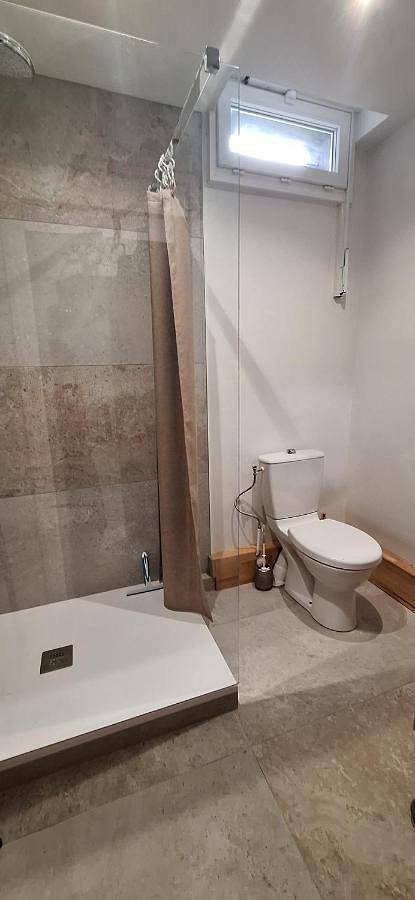 Gîte pour 2 personnes, avec vue ainsi que jardin et terrasse à Lagor - 4