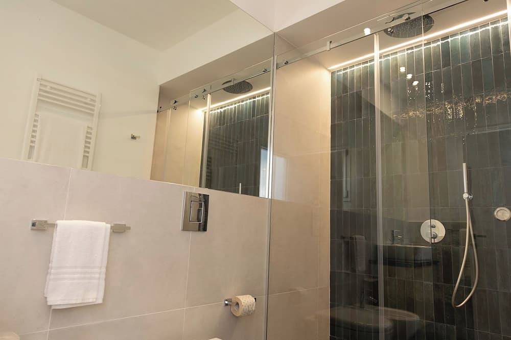 Apartamento entero, Estudio Doble Deluxe con terraza in Bagheria, Provincia de Palermo